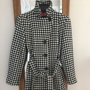 Houndstooth wool peacoat